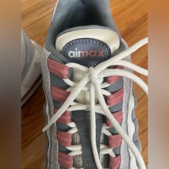 Nike AirMax 95 Vast Grey Red Stardust Lace Up Sneakers Tennis Shoes Mens 8.5 - Picture 7 of 9